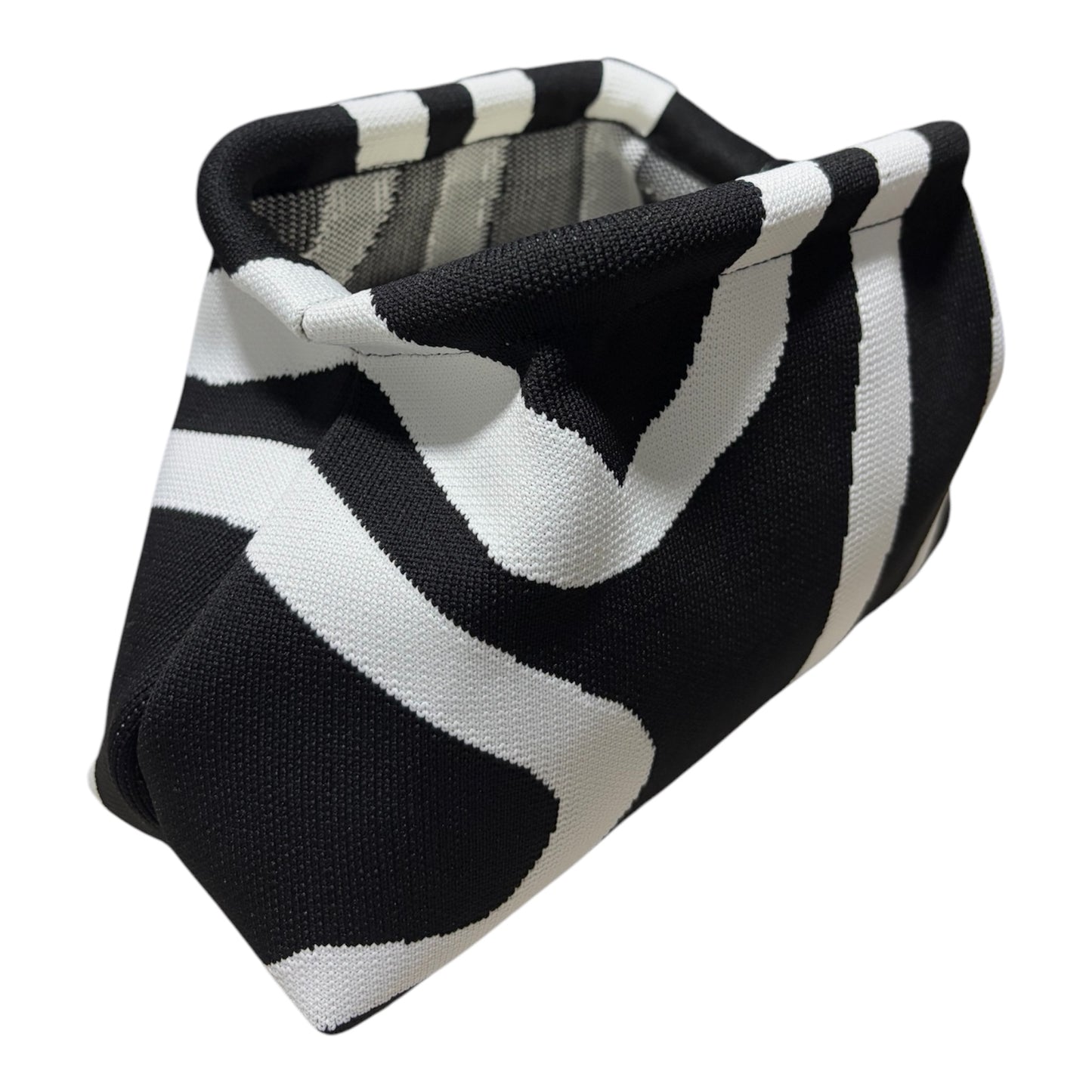 DUMPLING POUCH - DOODLE BLACK WHITE